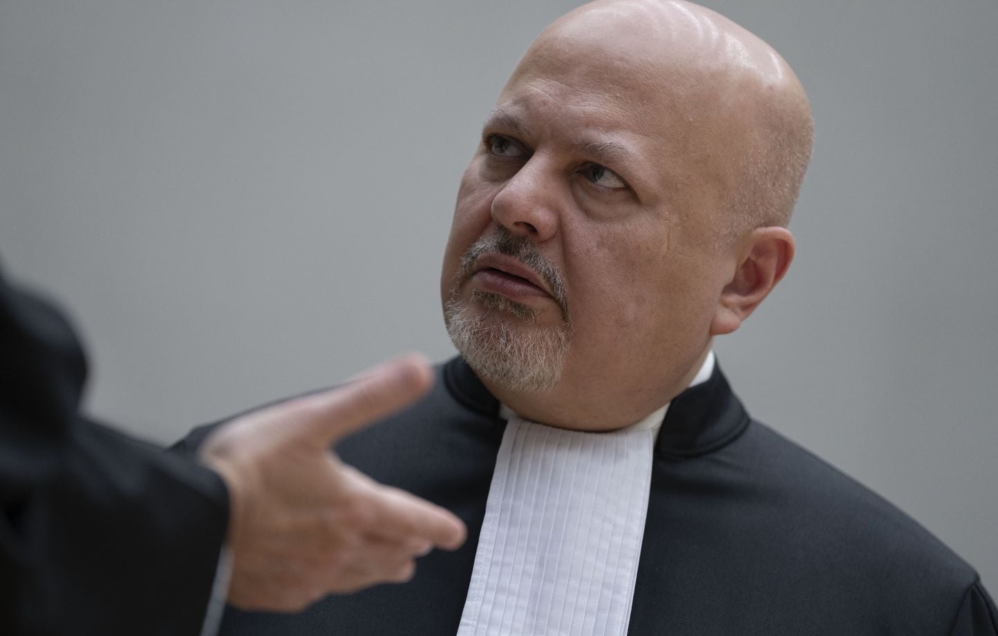 El fiscal Karim Khan, relevado de sus funciones por “falta grave” El fiscal Karim Khan, relevado de sus funciones por “falta grave”